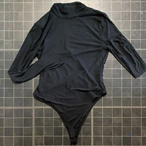 Versona Classic Black Knit Blouse